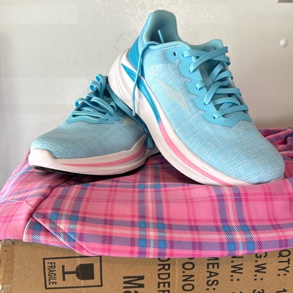 Avia Blue and White Athletic Shoes Lightweight Breathable Design - Picture 1 of 4